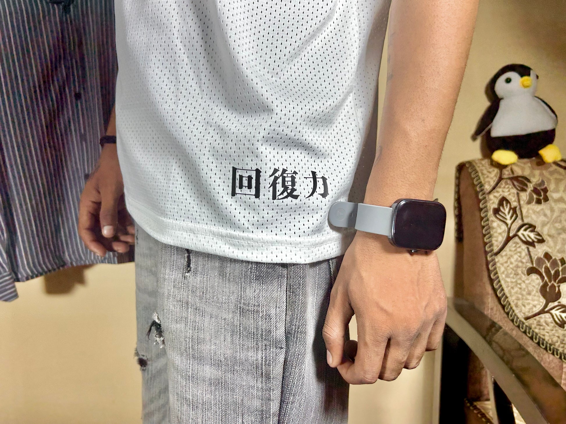 🧢 H&M White Mesh T-Shirt