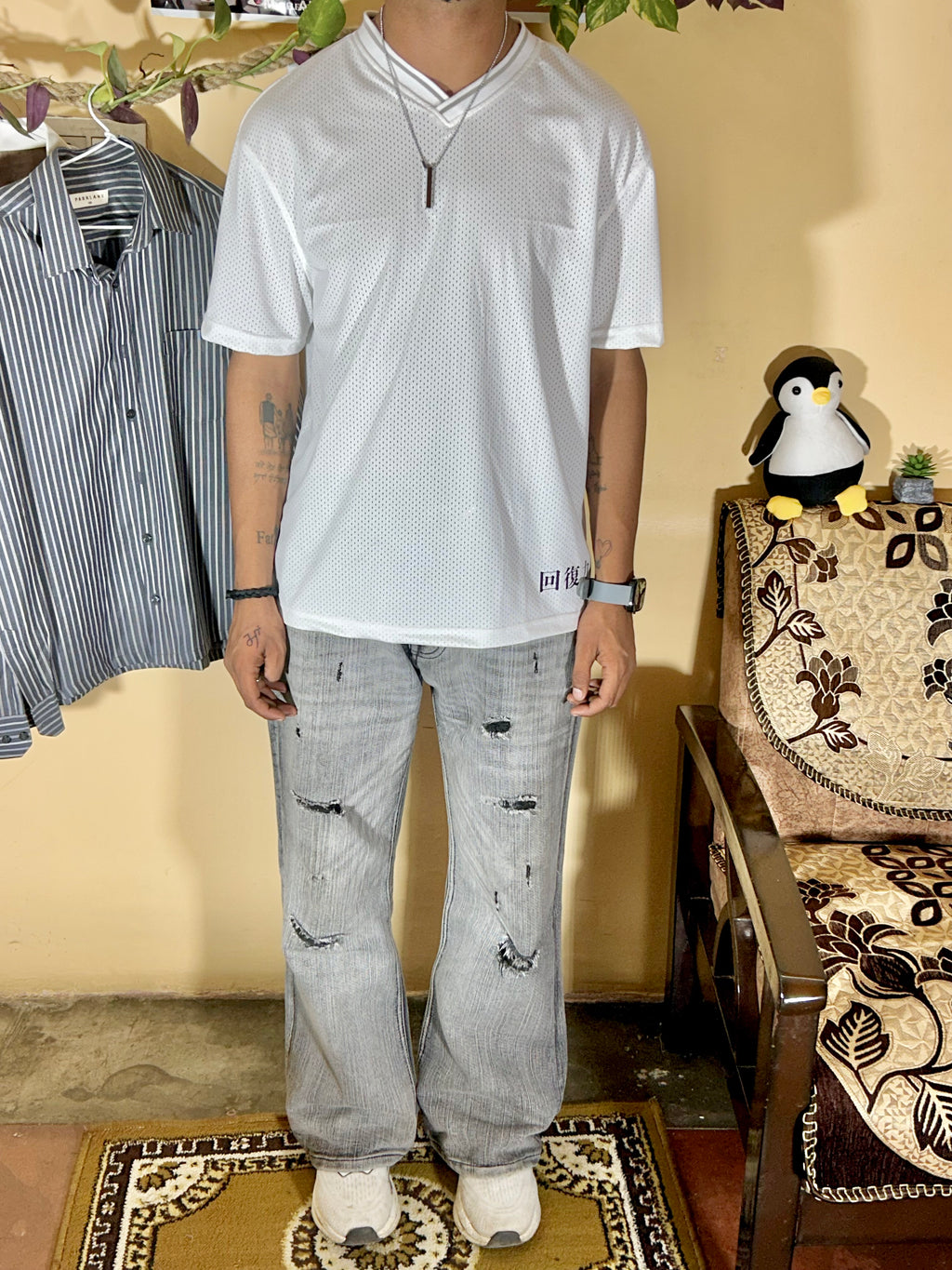 🧢 H&M White Mesh T-Shirt