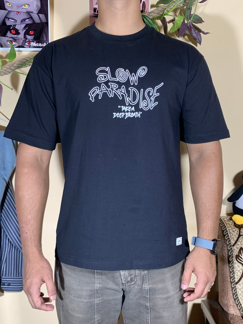 🖤 Zara Graphic Tee – “Slow Paradise”