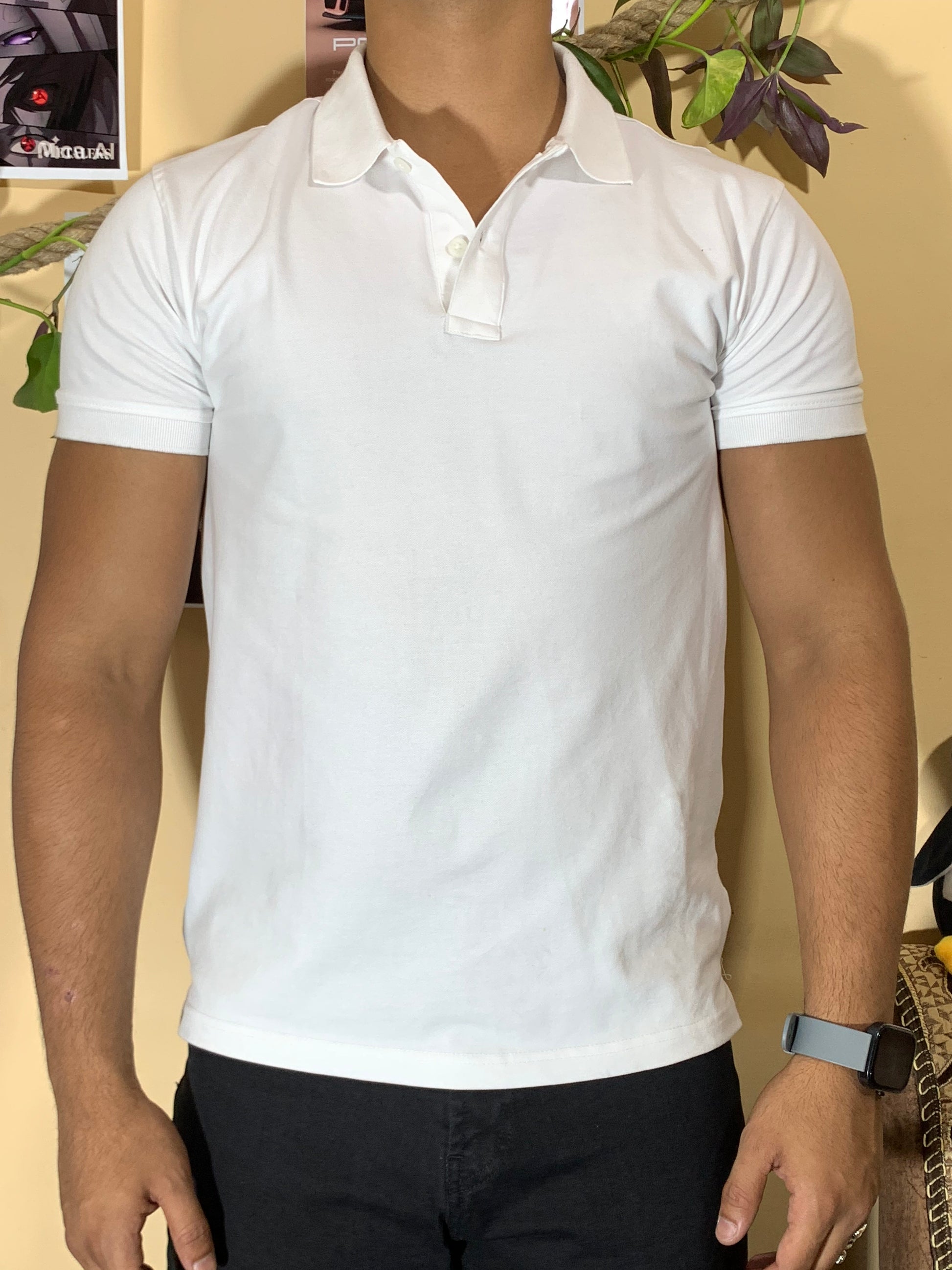 🤍 Classic White Polo – Size M | VVEARS EDITION